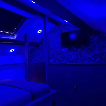 Justcozy Independante #4 Capsule hotel *