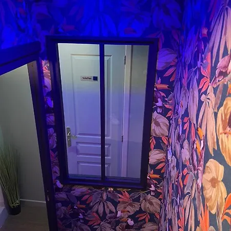 Capsule hotel Justcozy Independante #4